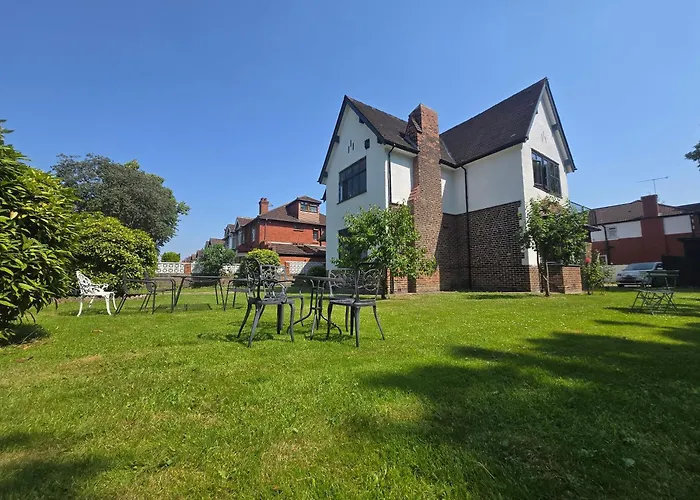 Luxury Cottage Stay Rooms Free Wifi Old Trafford